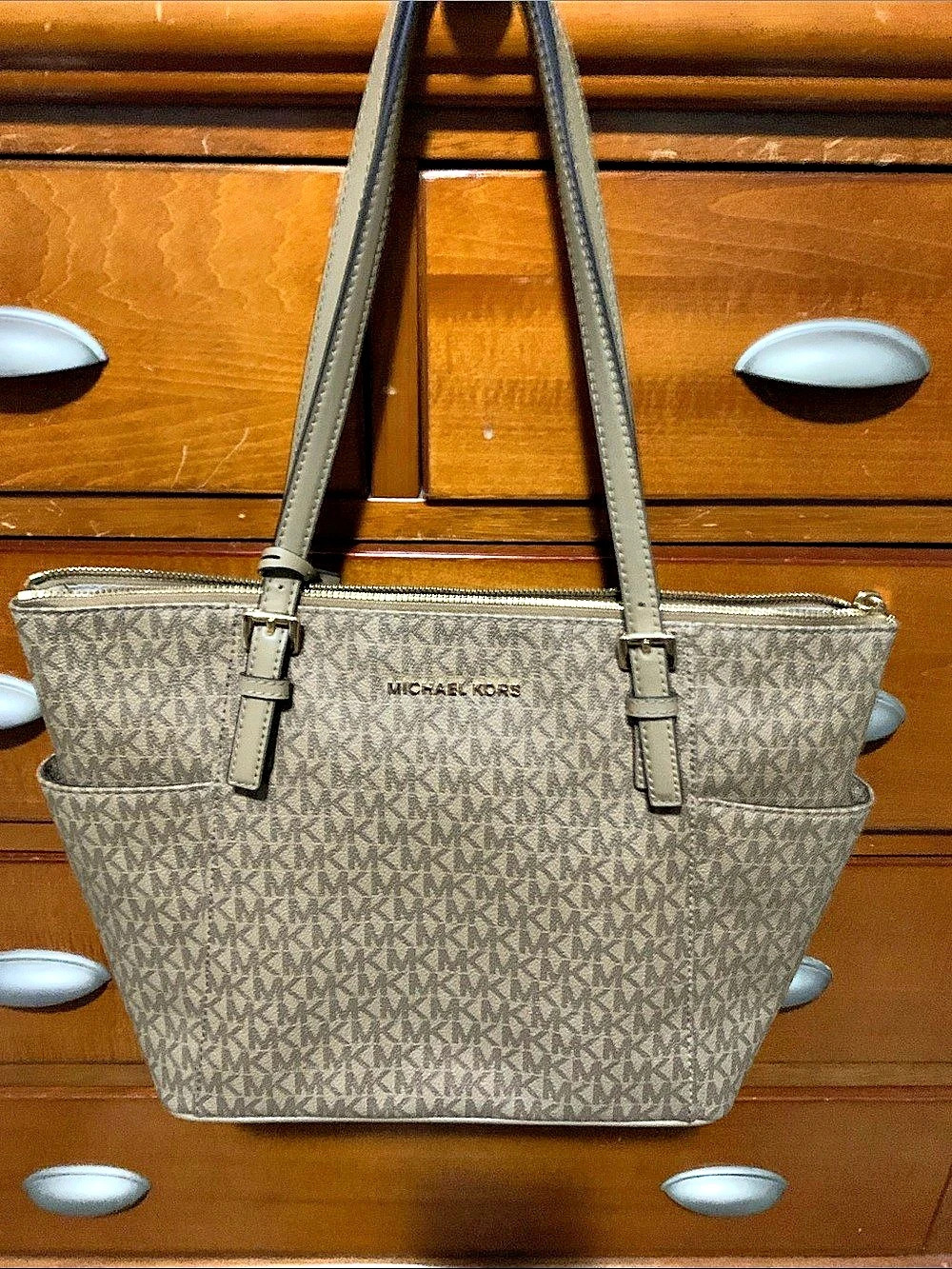 Michael Kors Jet Set Item East West Top Zip Tote Brown
